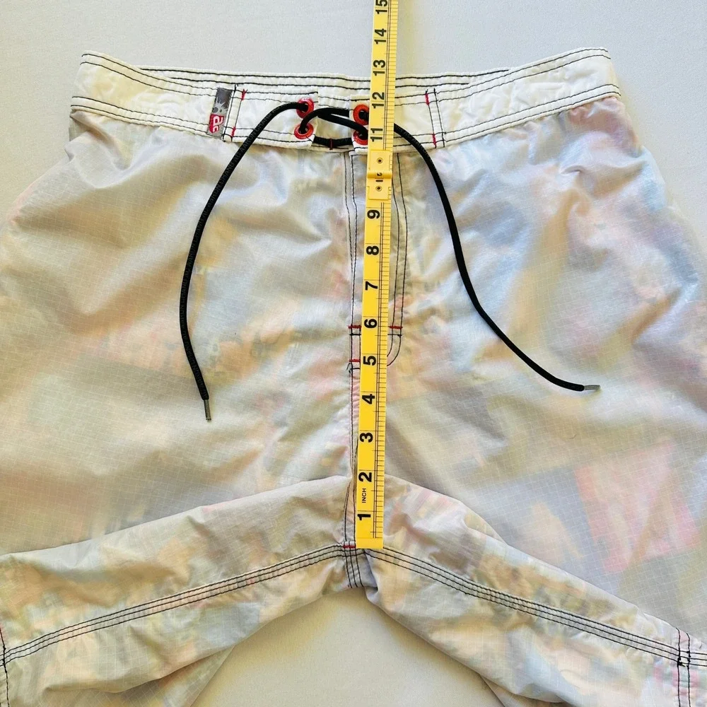 Vintage Aaron Chang Mens Board Shorts 32 Swim Trunks Ripstop Photo Print USA Y2K